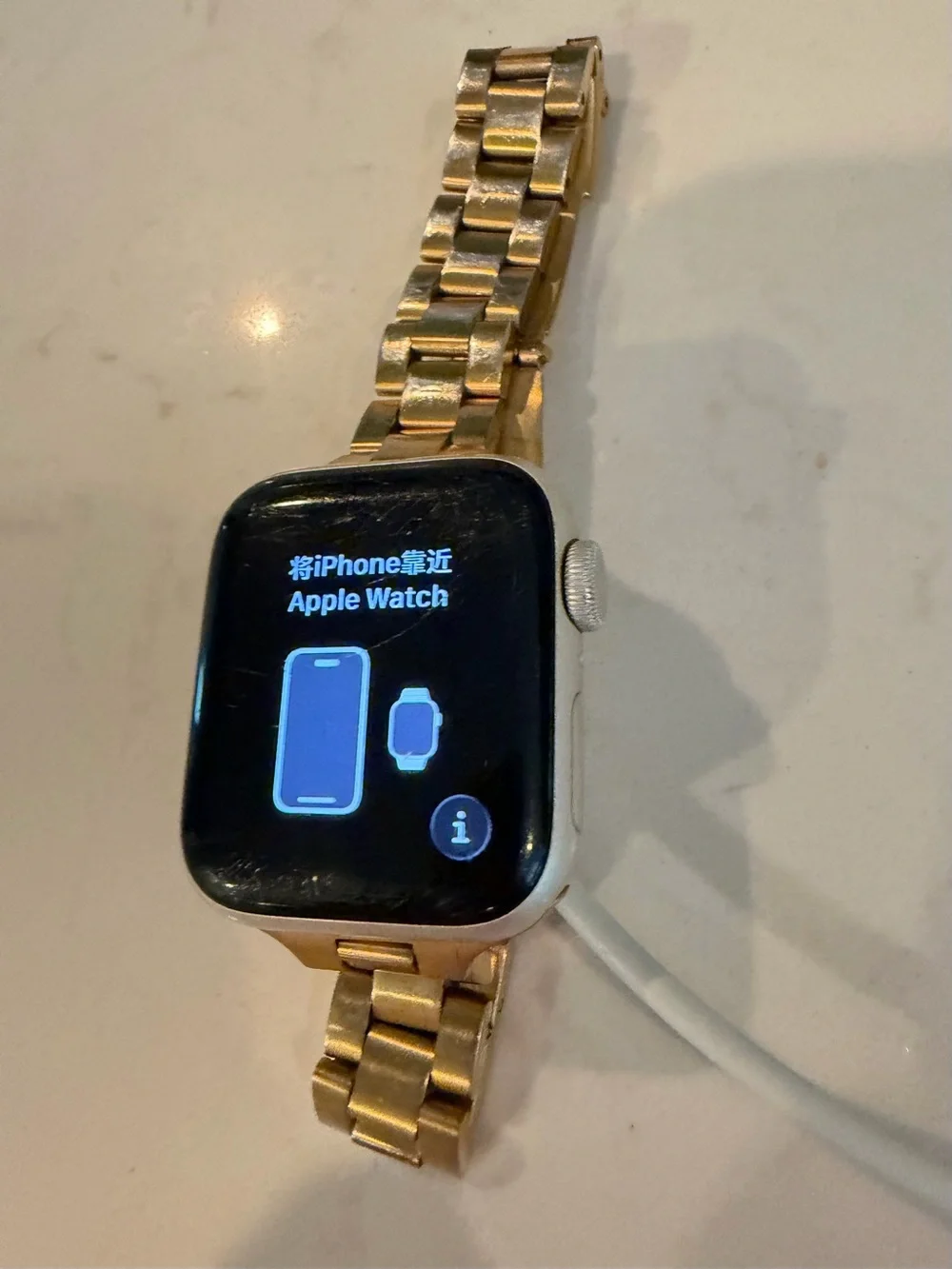 Apple Watch in Gold with Gold Metal Link Band